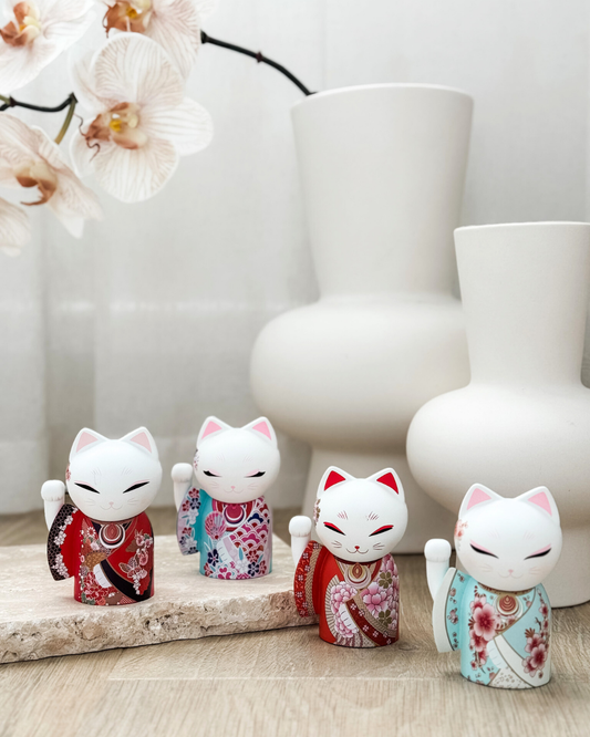 TAG GIFTWARE MANEKI FIGURINES EMI BLESSED BEAUTY